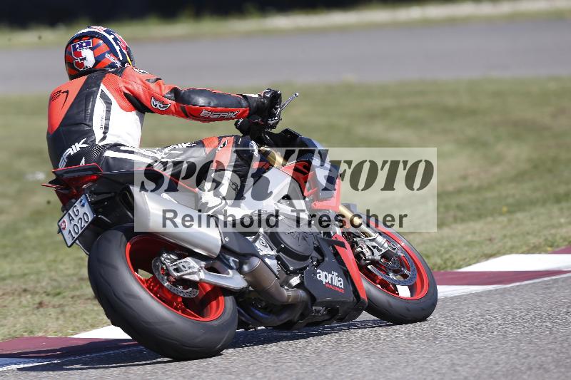 /Archiv-2025/49 26.08.2025 Cornu Master School ADR/blau-bleu/77